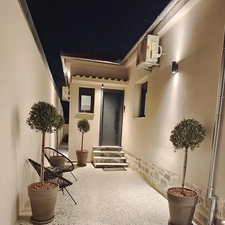 Konstantina فولوس